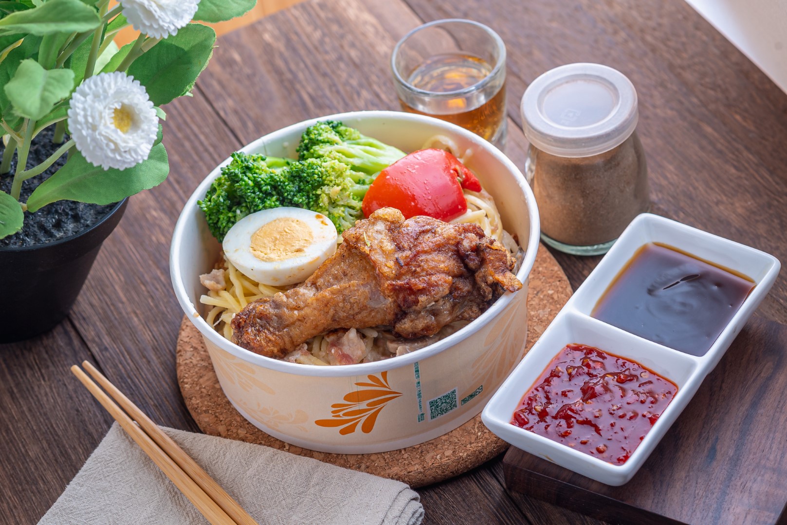 奶油義大利麵+炸雞腿