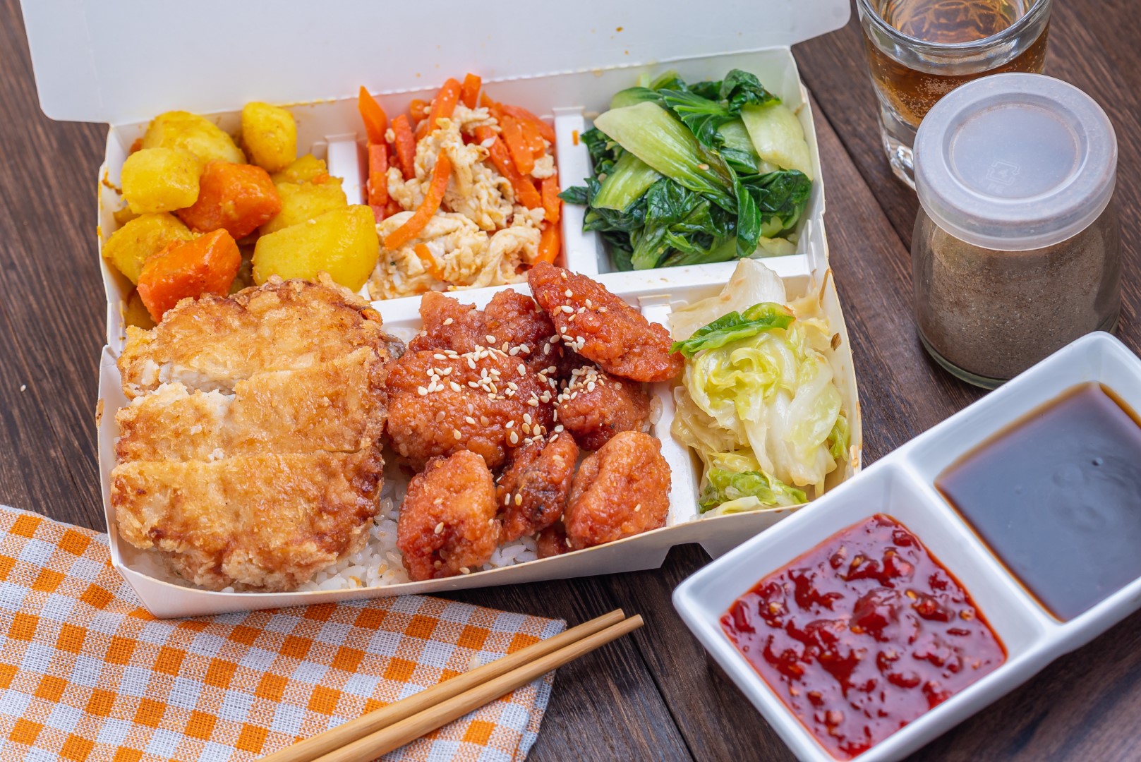 日式豬排+糖醋雞丁