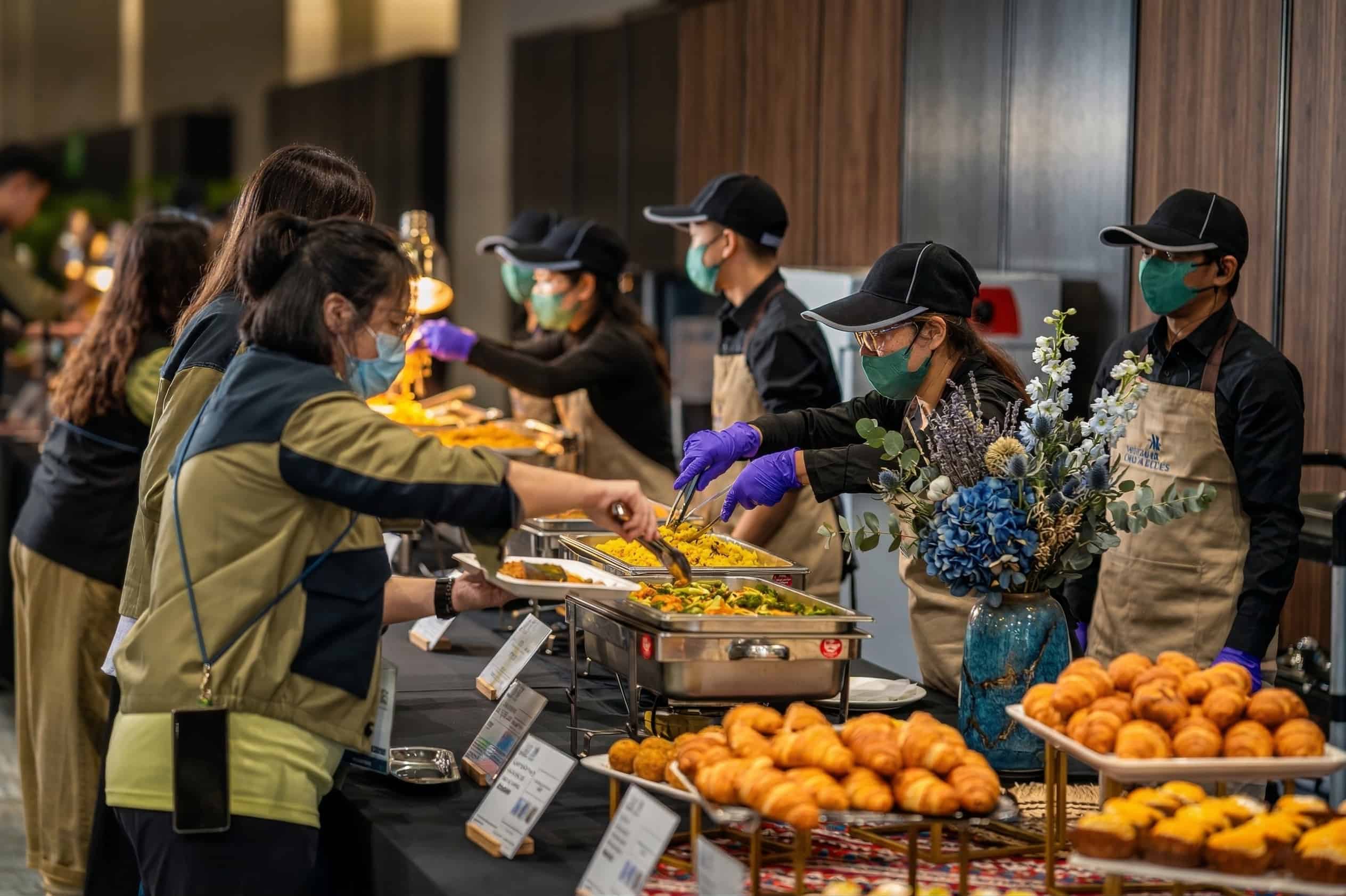 看到 Buffet 先別衝！第一步做對了，你就是全場最懂吃的贏家